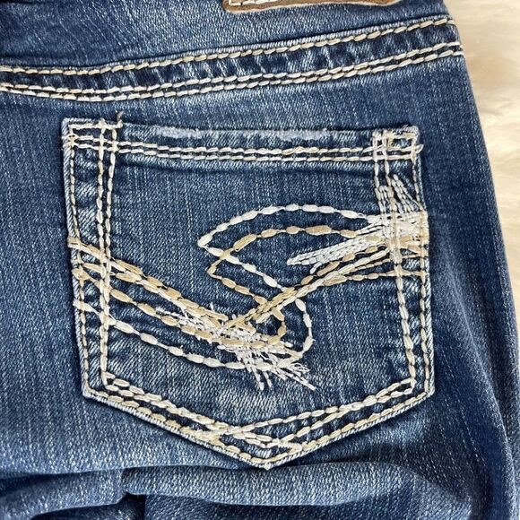 Silver Lola Distressed Bootcut Jeans Sz 28 X 33 - Picture 12 of 13